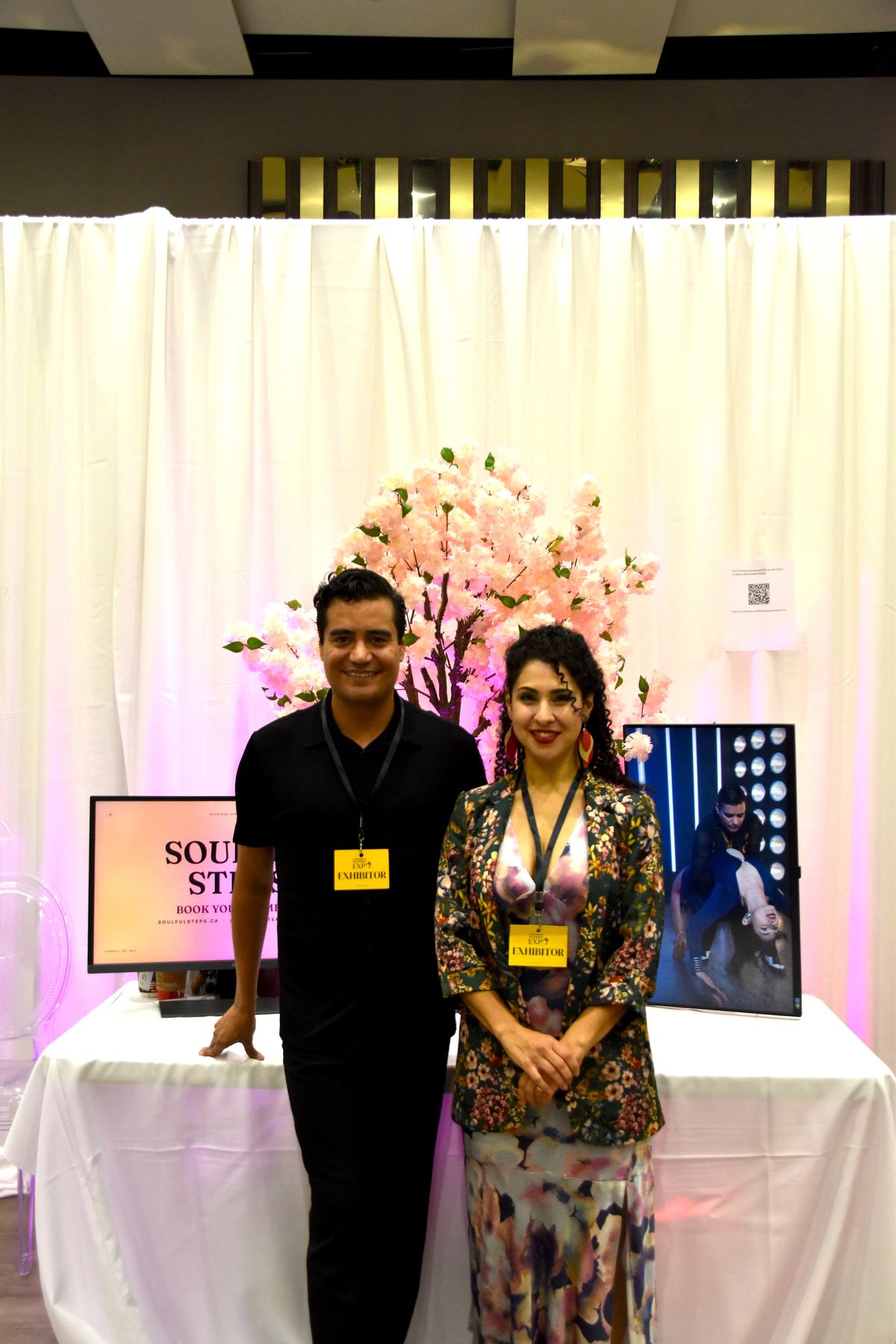 Canadian Wedding Expo — 02 Booth with us1